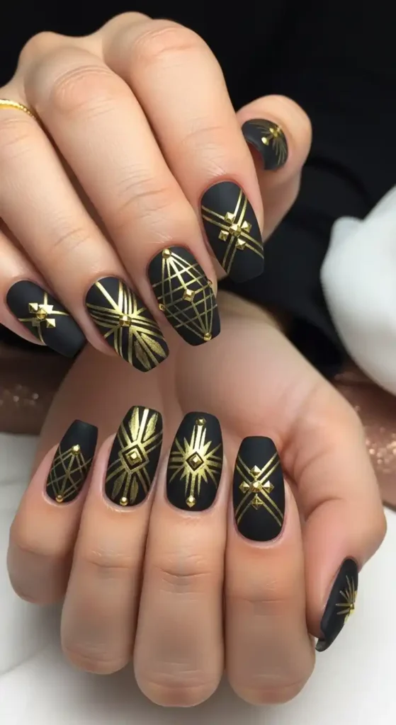 black-and-gold-luxury-geometric-nails